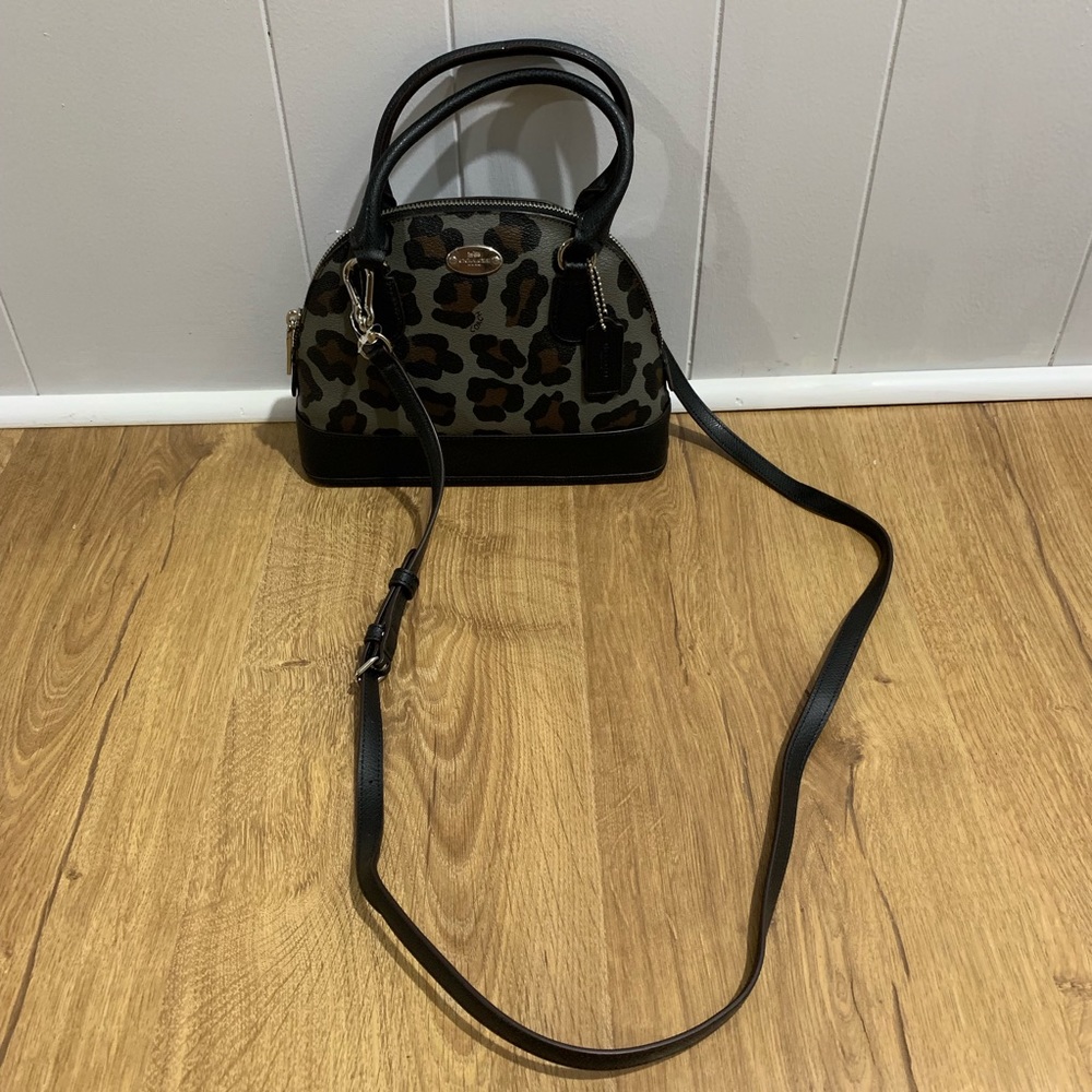 New Coach Mini Cora Grey Leopard Print